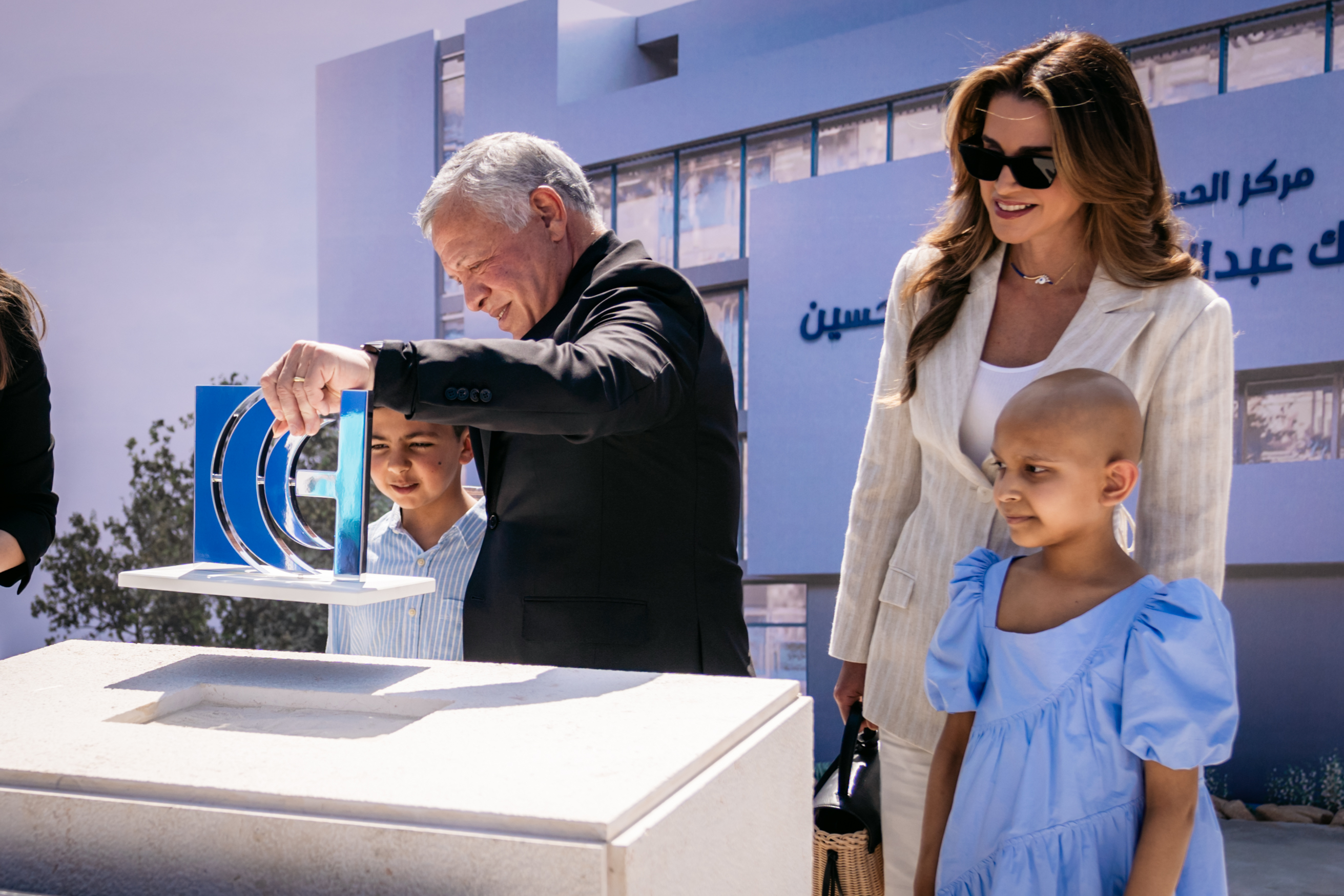 Madar Al-Saa Images 0.11470579314436469