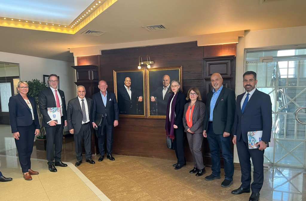 Madar Al-Saa Images 0.2072360761848504