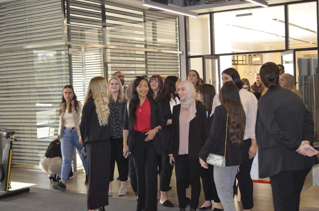 Madar Al-Saa Images 0.008873346281542904