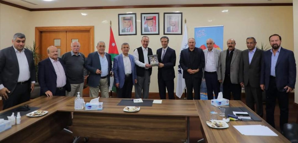 Madar Al-Saa Images 0.5167283603134507