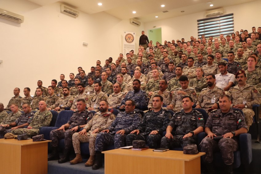 Madar Al-Saa Images 0.7909944700340987