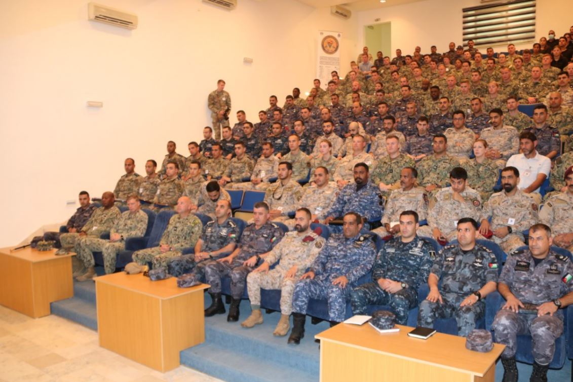 Madar Al-Saa Images 0.7960856763701478