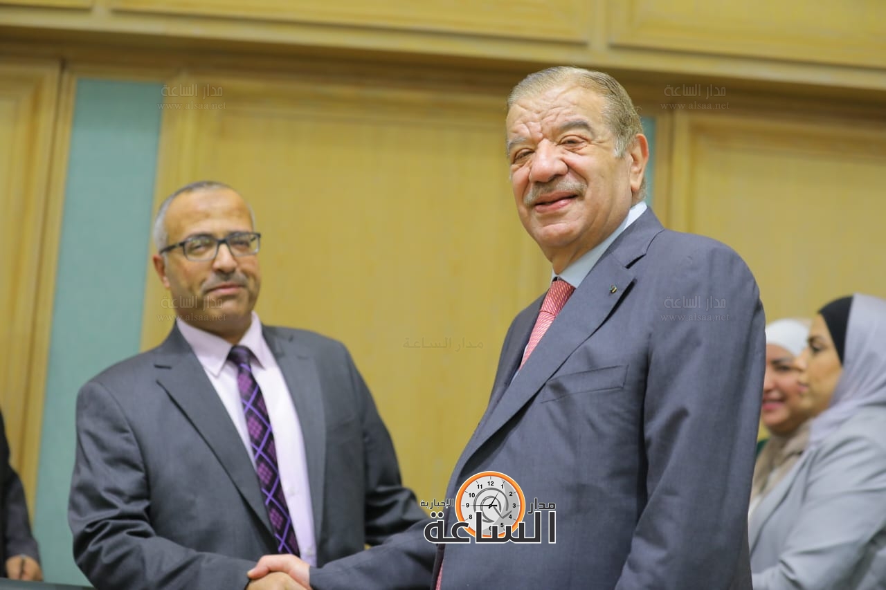 Madar Al-Saa Images 0.326968190786034