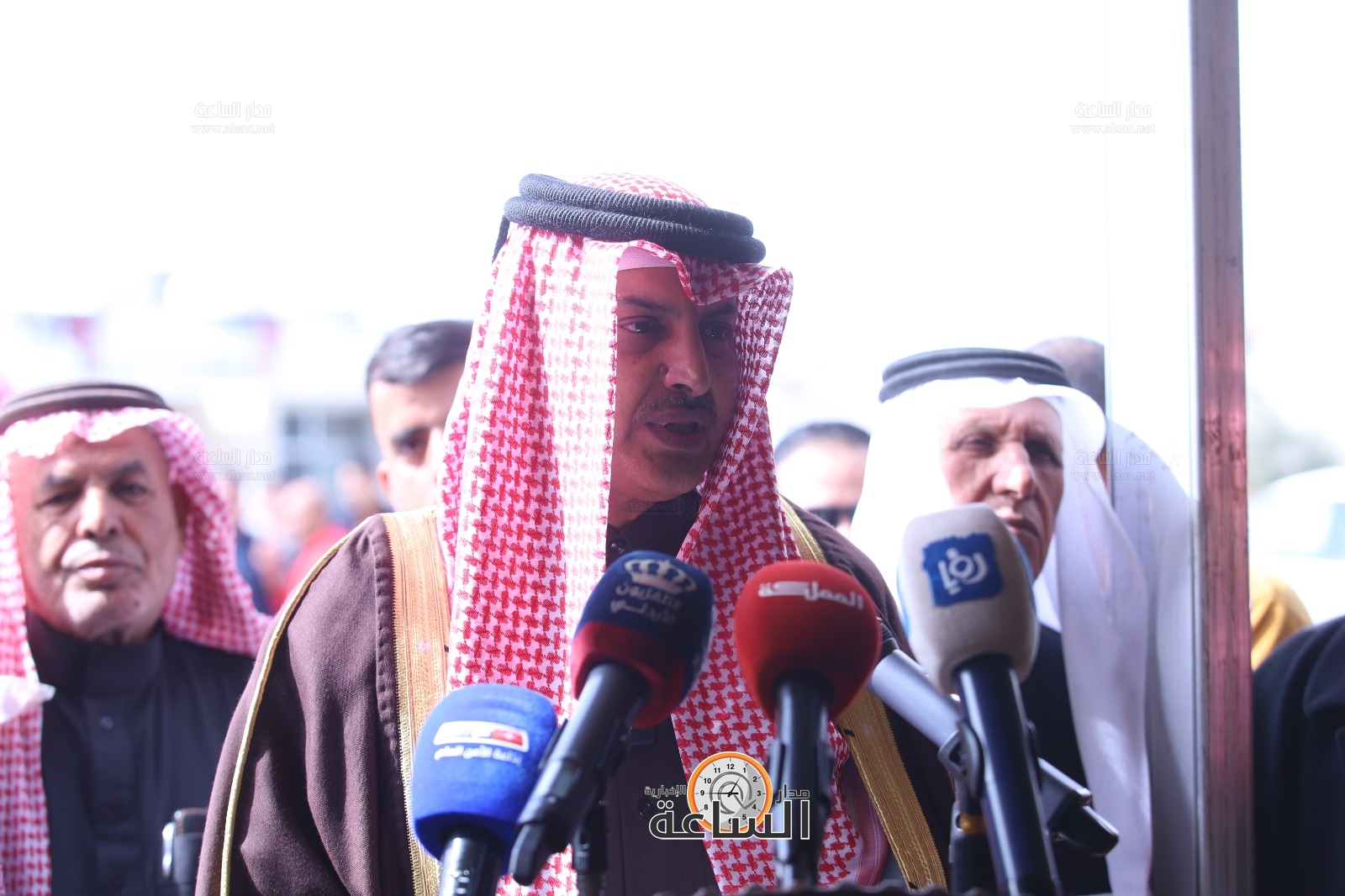 Madar Al-Saa Images 0.10057055343391719