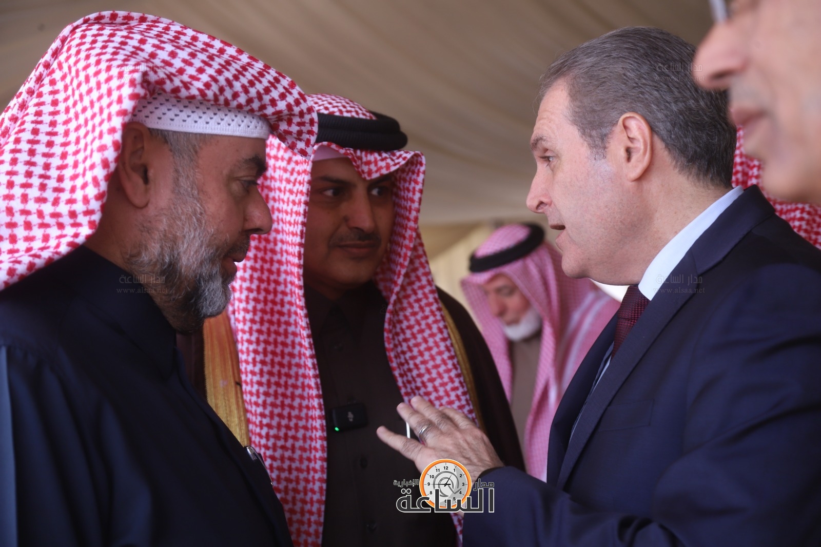 Madar Al-Saa Images 0.39741636516114276