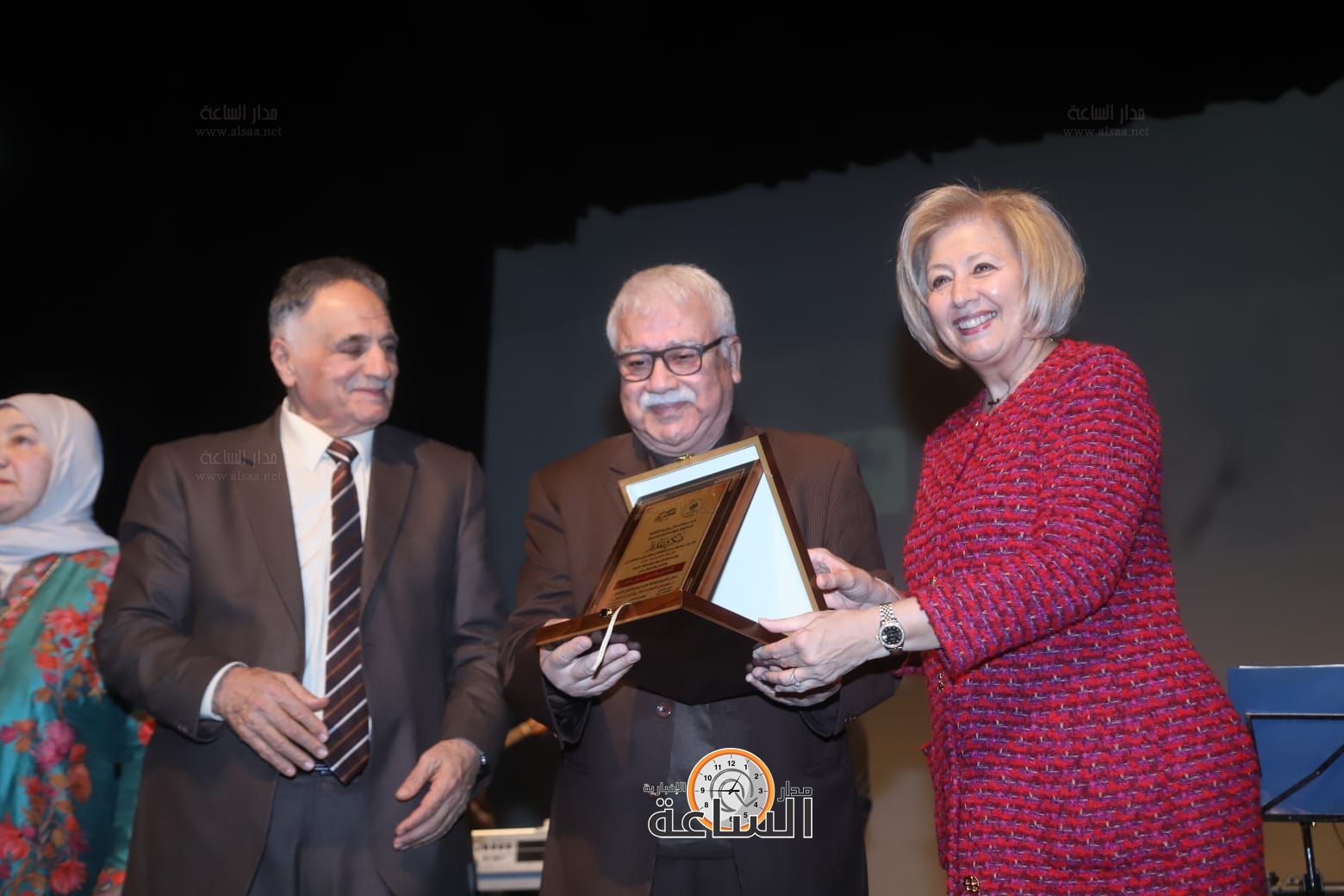 Madar Al-Saa Images 0.03527237303662489