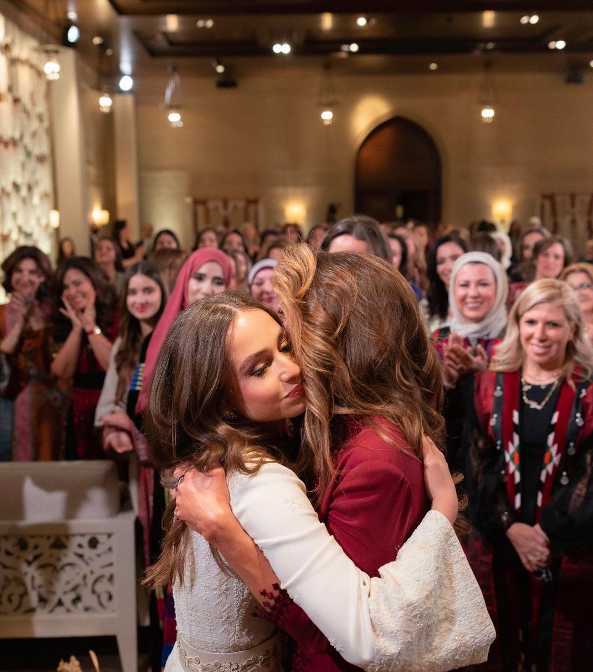 Madar Al-Saa Images 0.8886563291981204