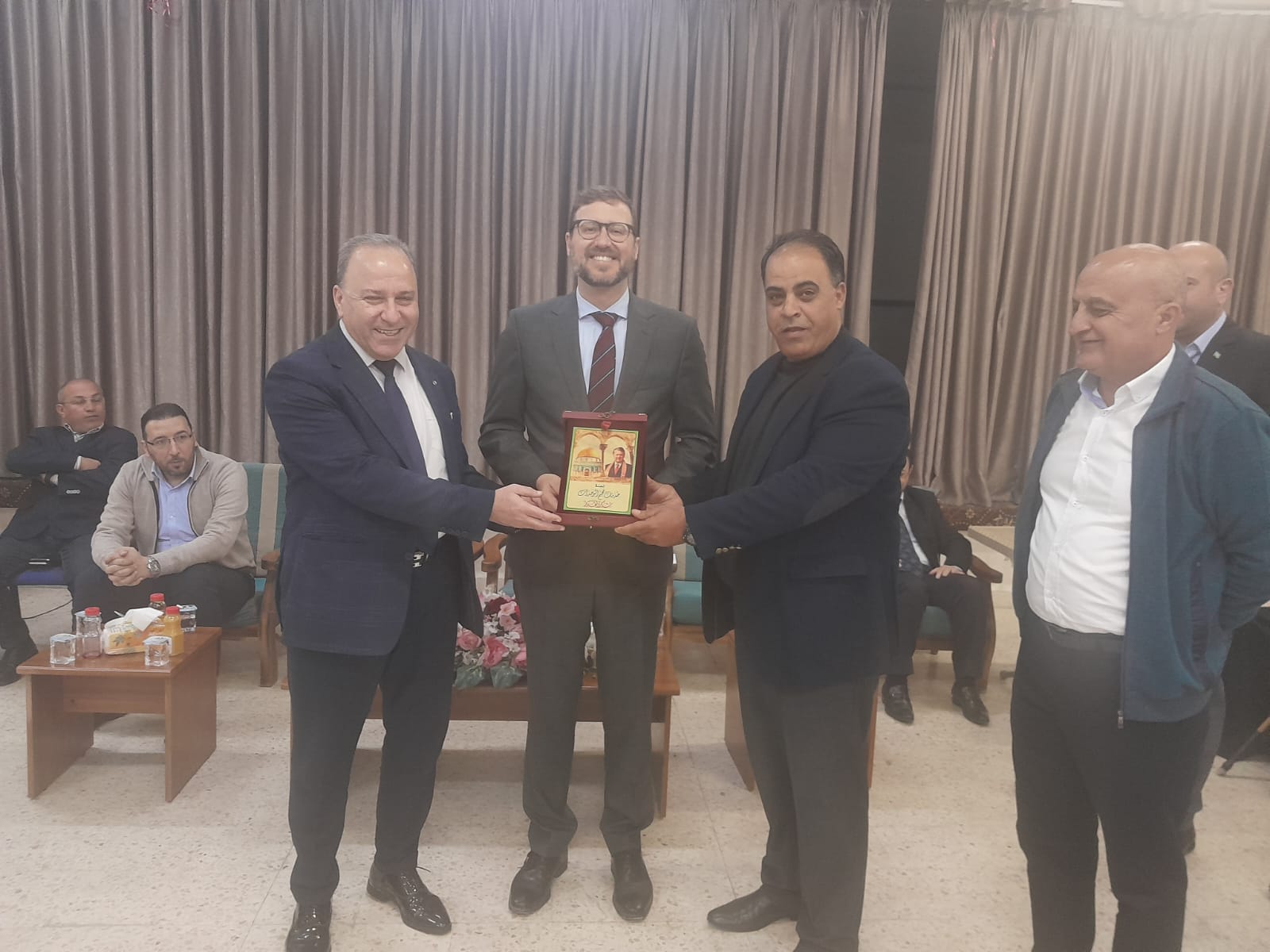 Madar Al-Saa Images 0.20291786796442723