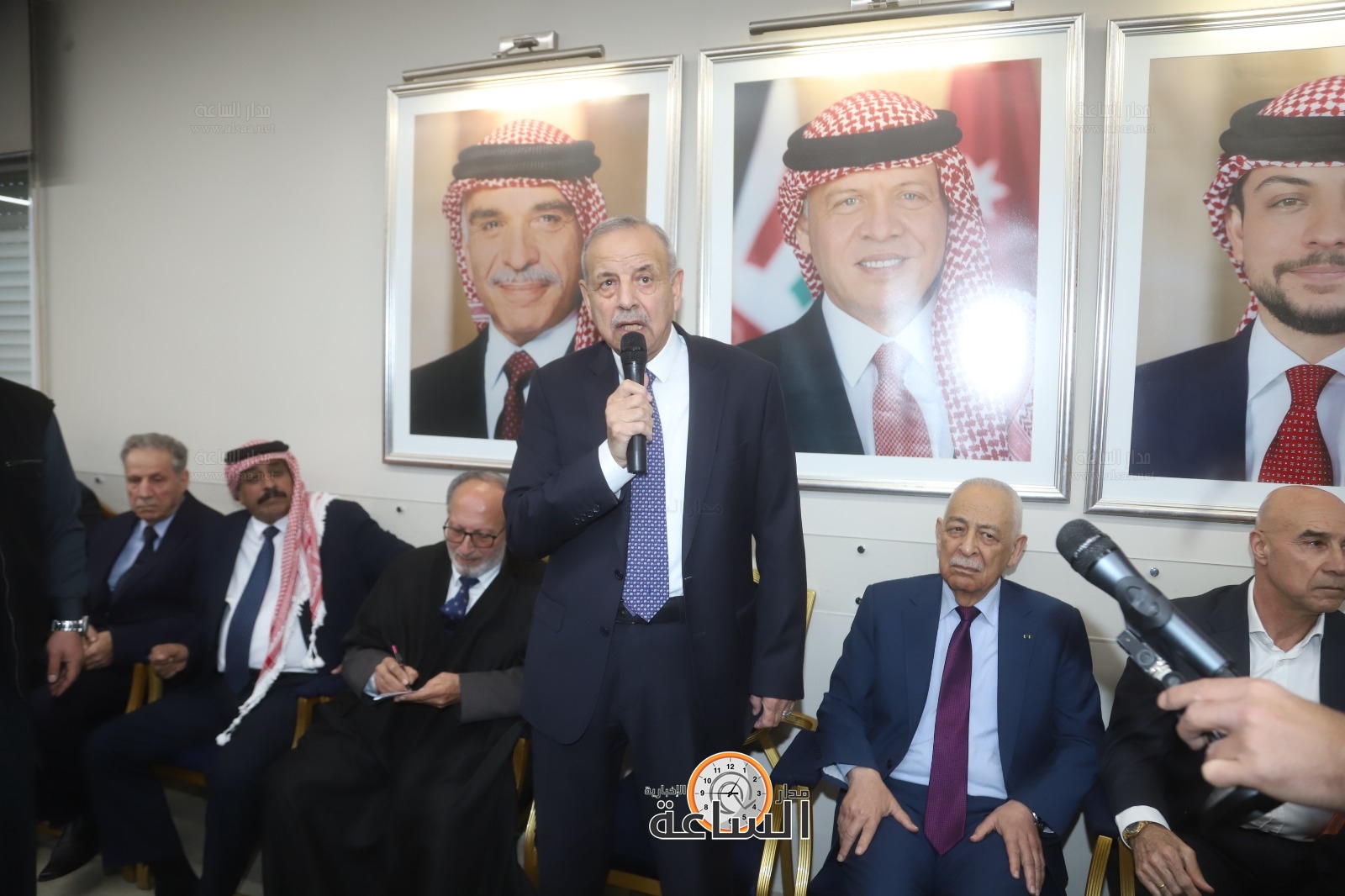 Madar Al-Saa Images 0.5344539386748133