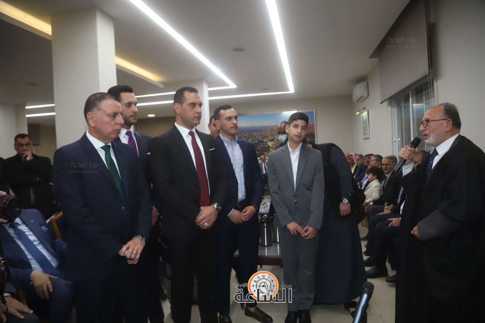 Madar Al-Saa Images 0.5271610005734445