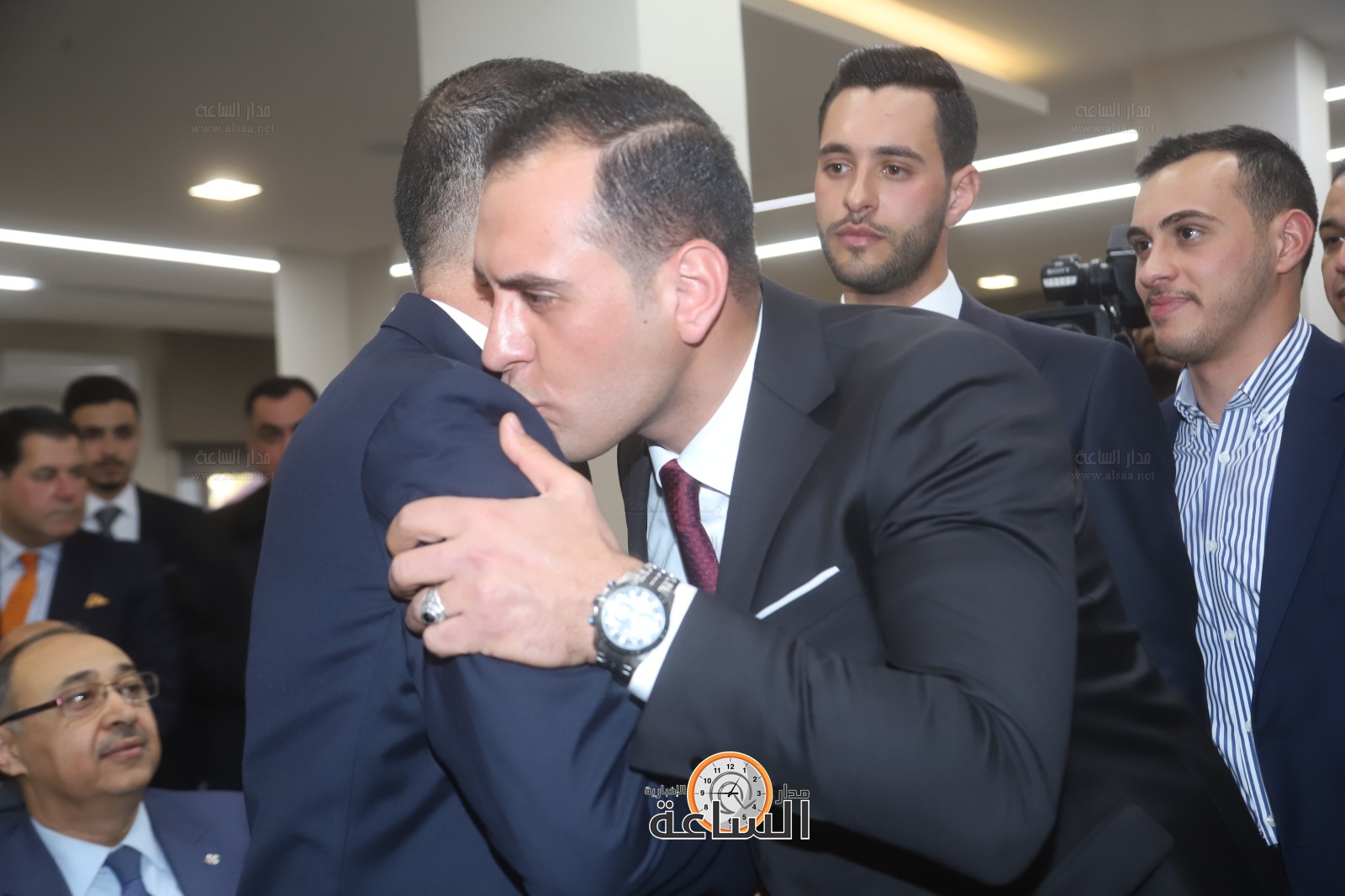 Madar Al-Saa Images 0.529847229587313