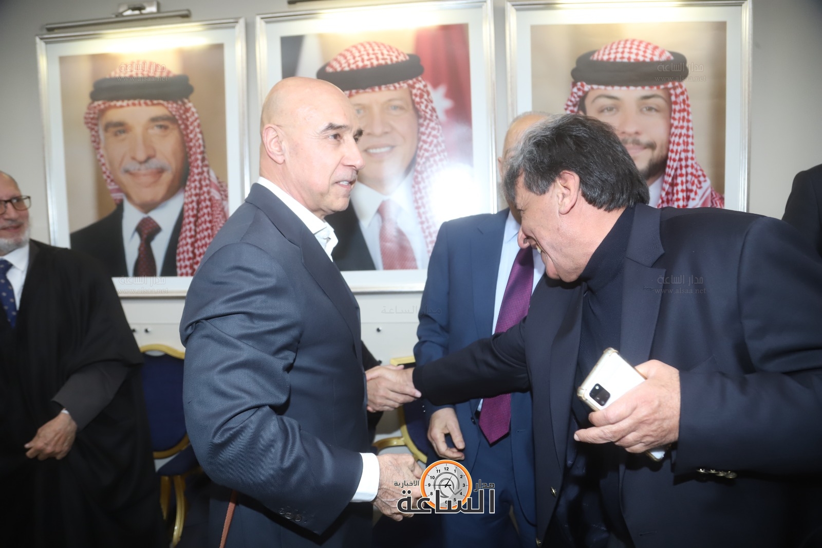 Madar Al-Saa Images 0.8461595782009087