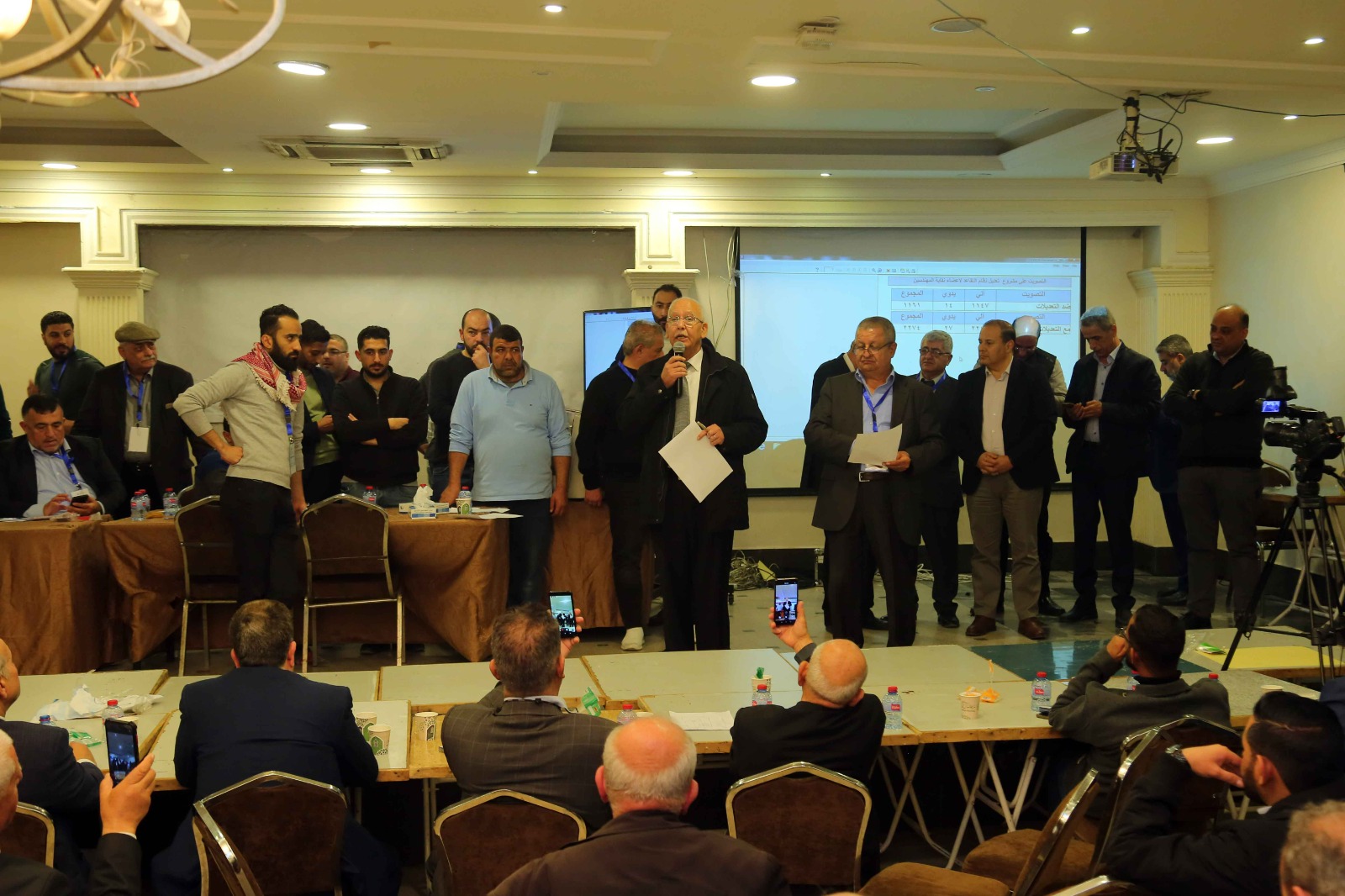 Madar Al-Saa Images 0.9144429201491757