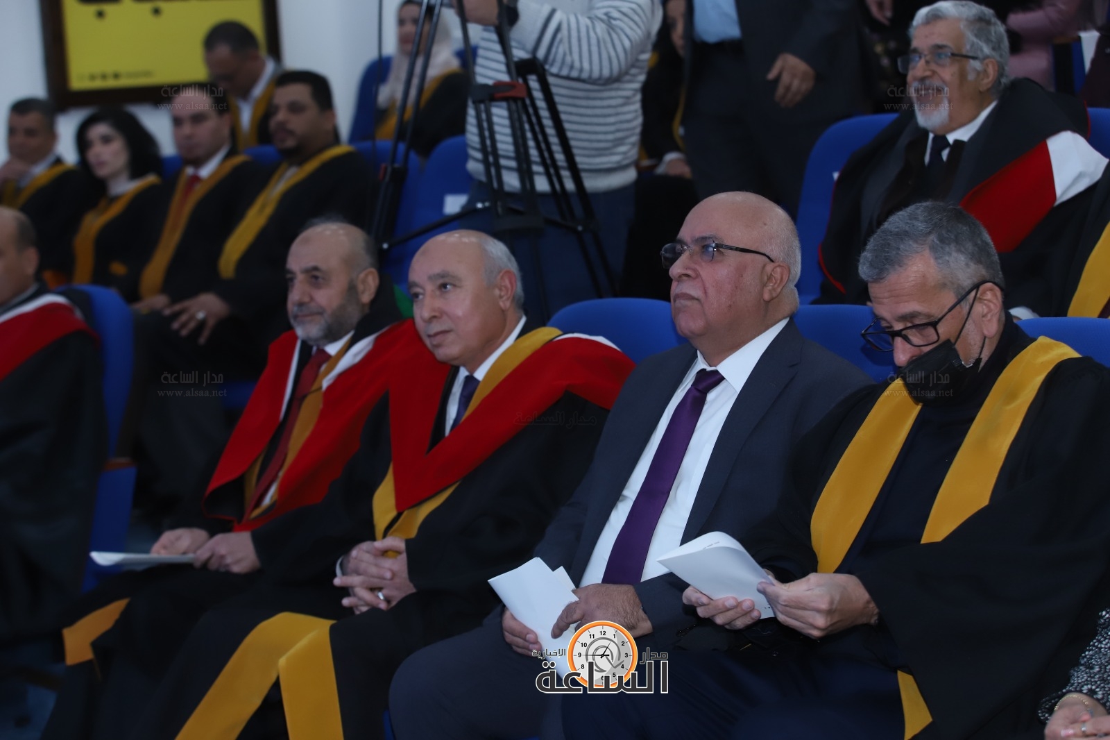 Madar Al-Saa Images 0.2499401224158191