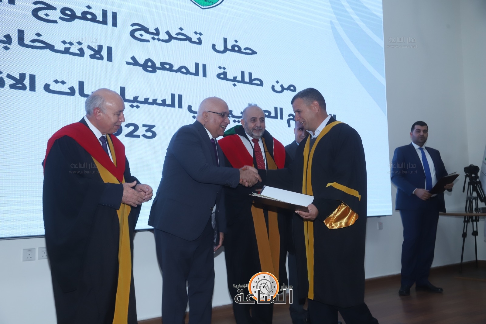 Madar Al-Saa Images 0.5072568689160284