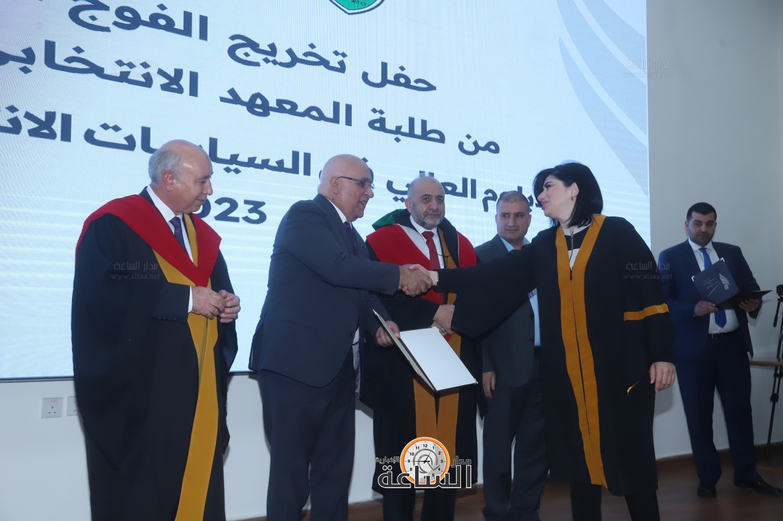 Madar Al-Saa Images 0.4007684022712865