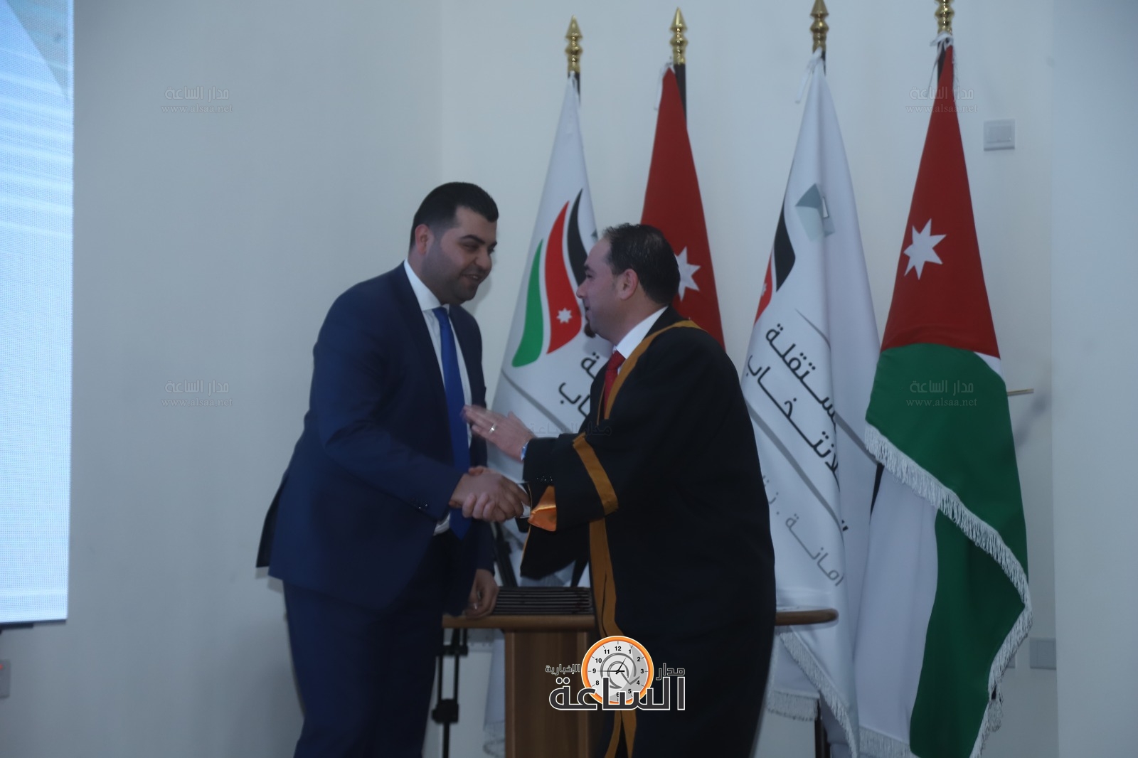 Madar Al-Saa Images 0.6003372423011075