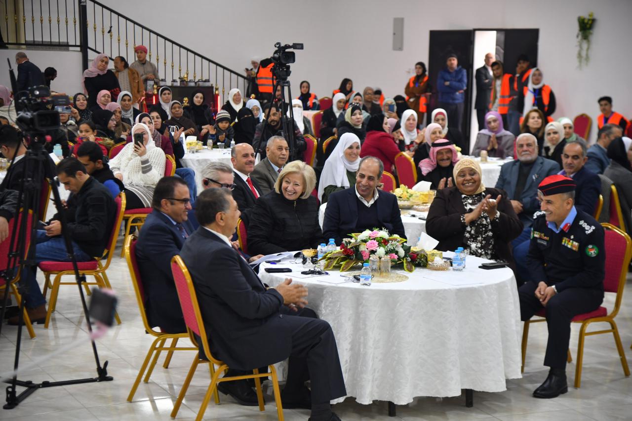 Madar Al-Saa Images 0.970021362129913