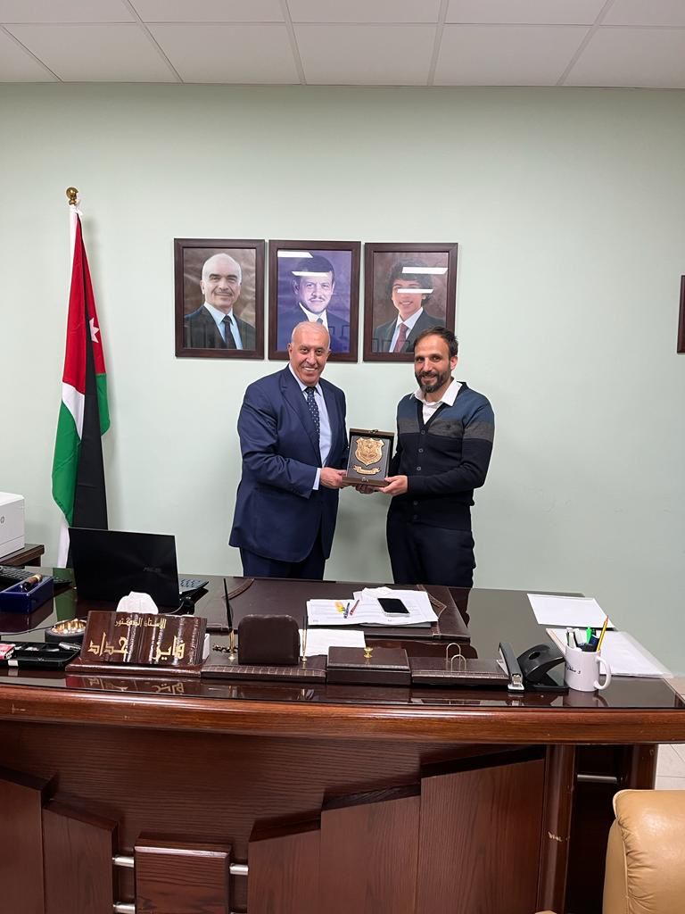 Madar Al-Saa Images 0.34706475937648773