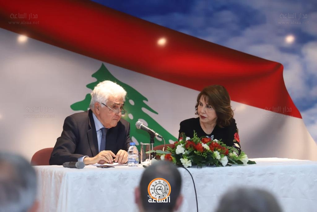 Madar Al-Saa Images 0.43939312572244216