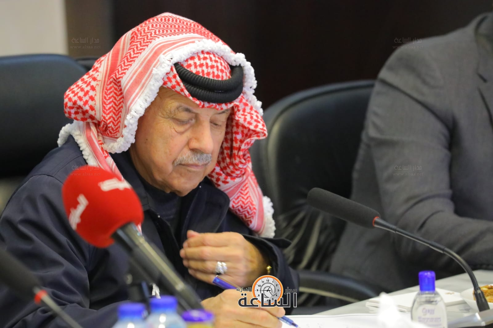 Madar Al-Saa Images 0.5726827494212994