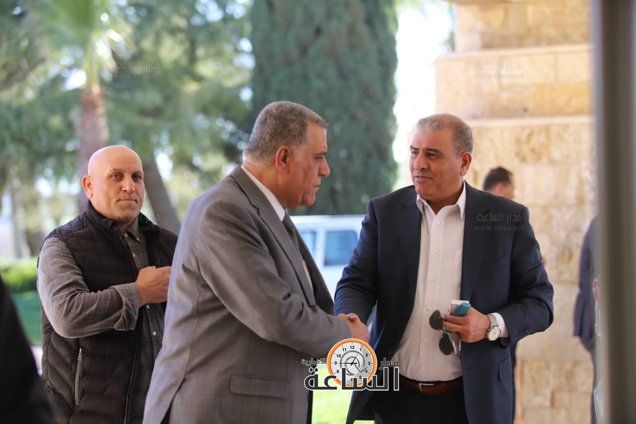 Madar Al-Saa Images 0.0995775378260787