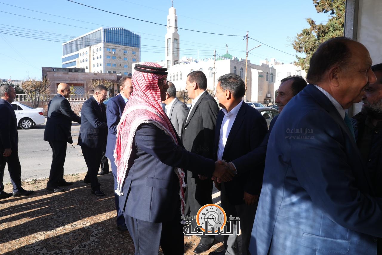 Madar Al-Saa Images 0.35576236625643387