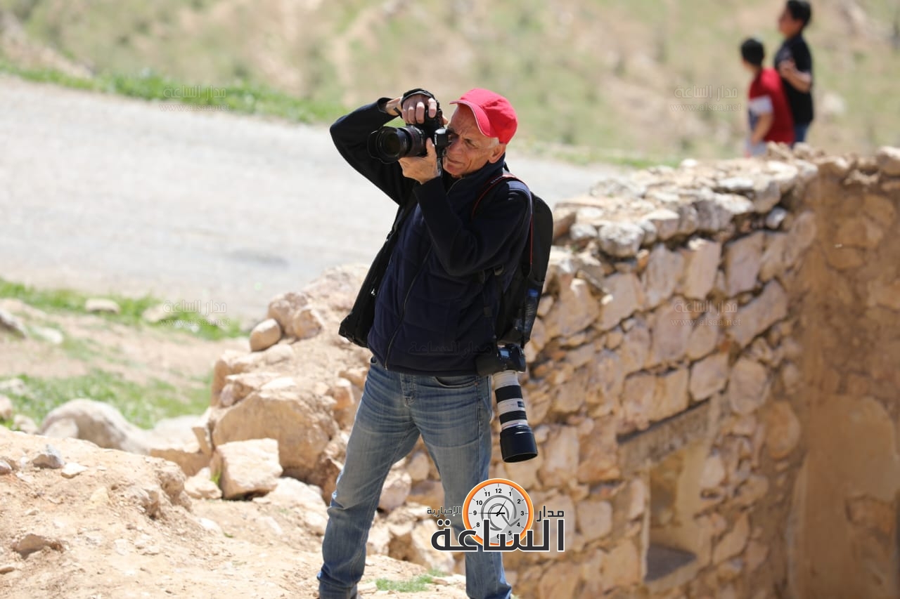 Madar Al-Saa Images 0.2852407244662434