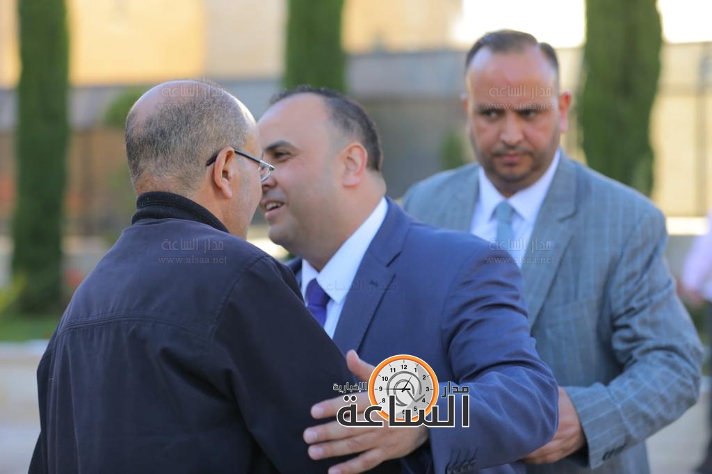 Madar Al-Saa Images 0.5034070499792167