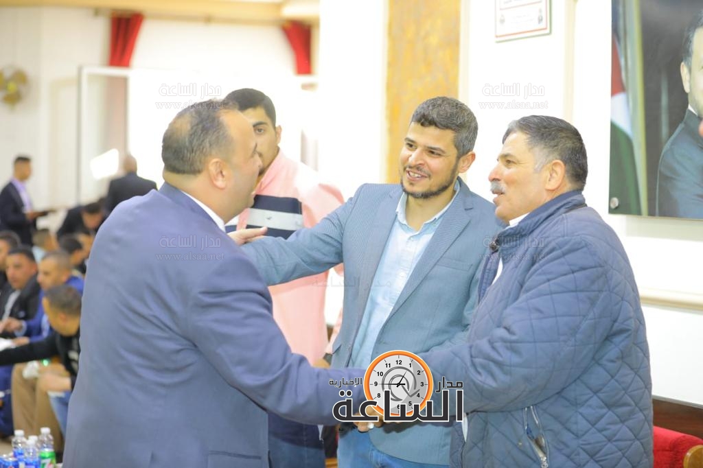 Madar Al-Saa Images 0.24105015242105