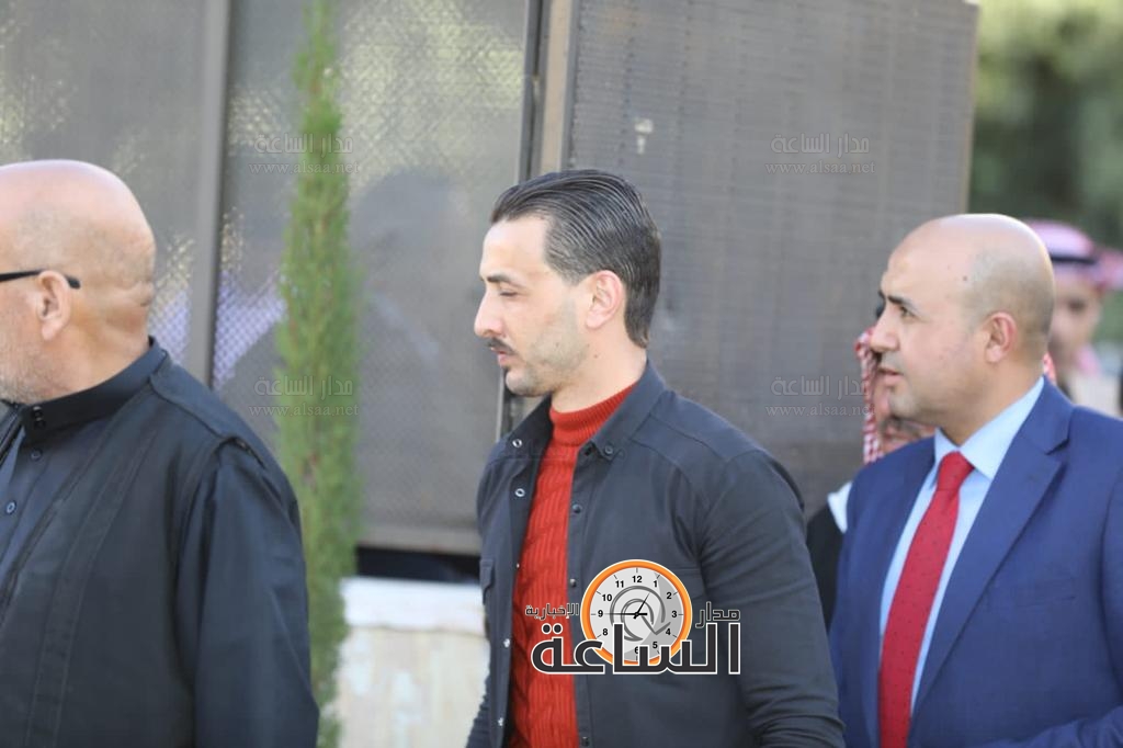 Madar Al-Saa Images 0.9176820623152335