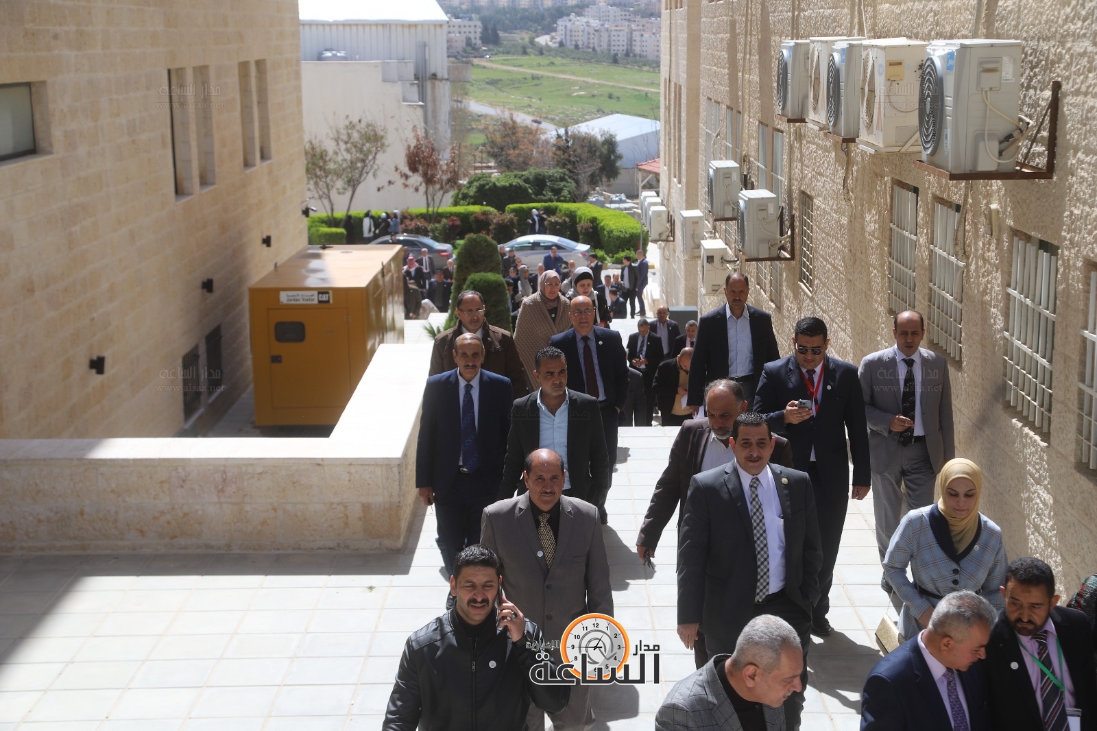 Madar Al-Saa Images 0.19673748303870642