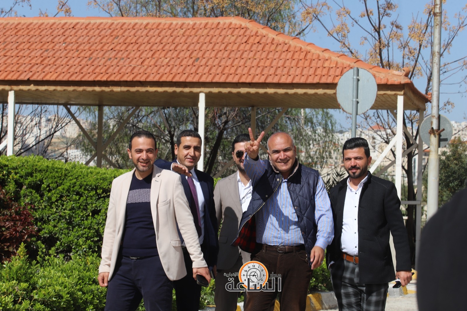 Madar Al-Saa Images 0.9772547929395883