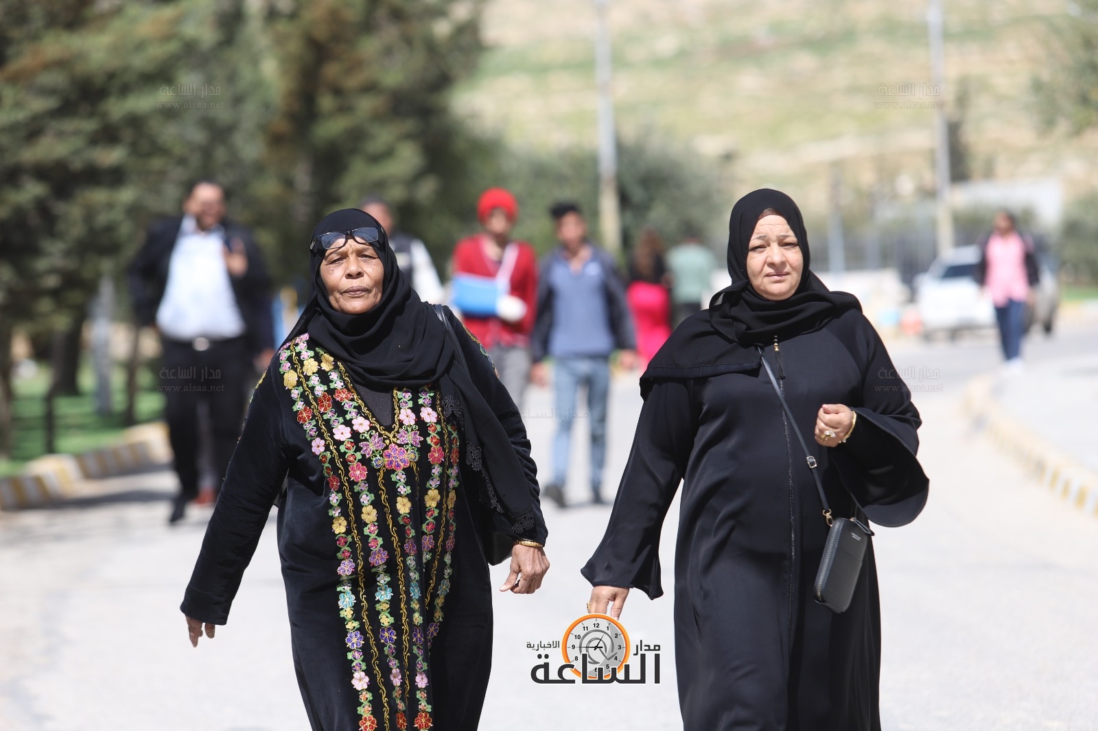 Madar Al-Saa Images 0.0932407023147136