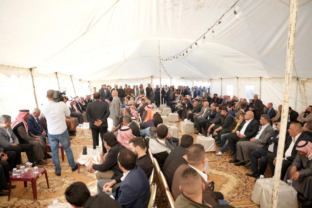 Madar Al-Saa Images 0.17366757733171312