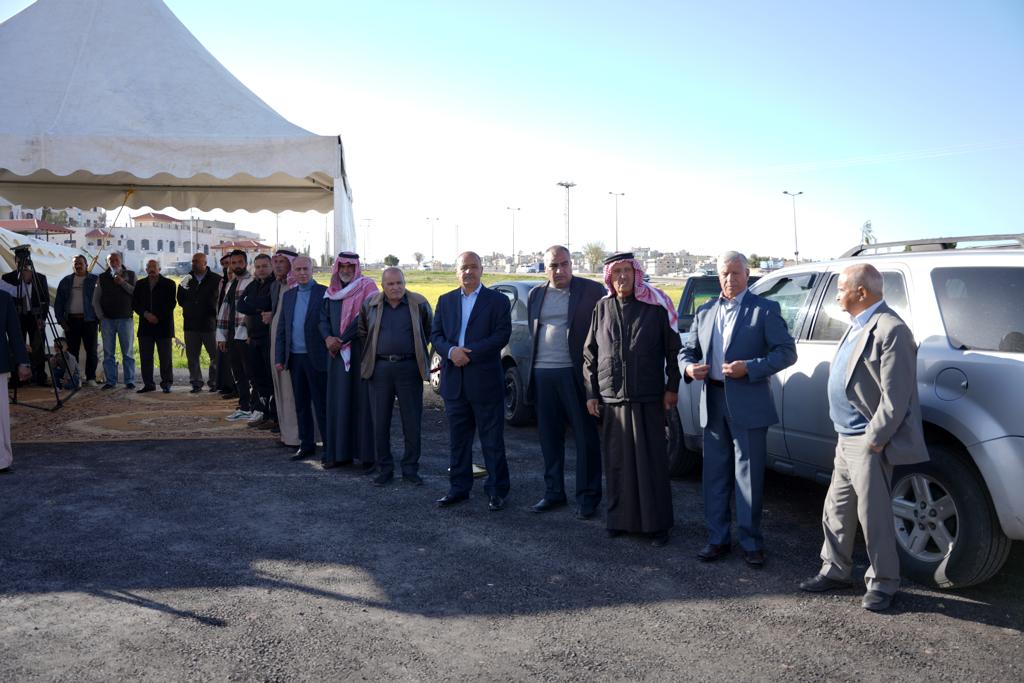 Madar Al-Saa Images 0.19515282848398985