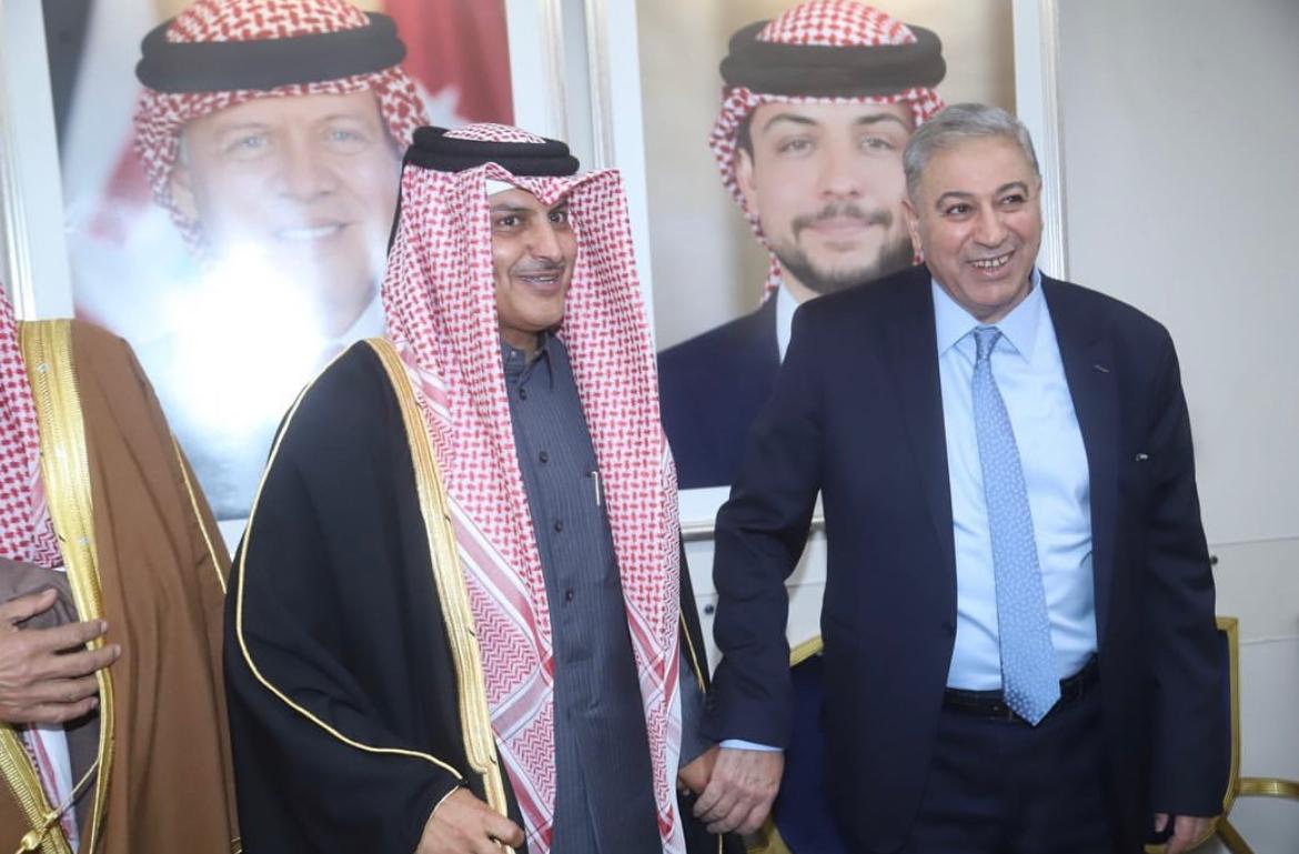 Madar Al-Saa Images 0.32758169641650237