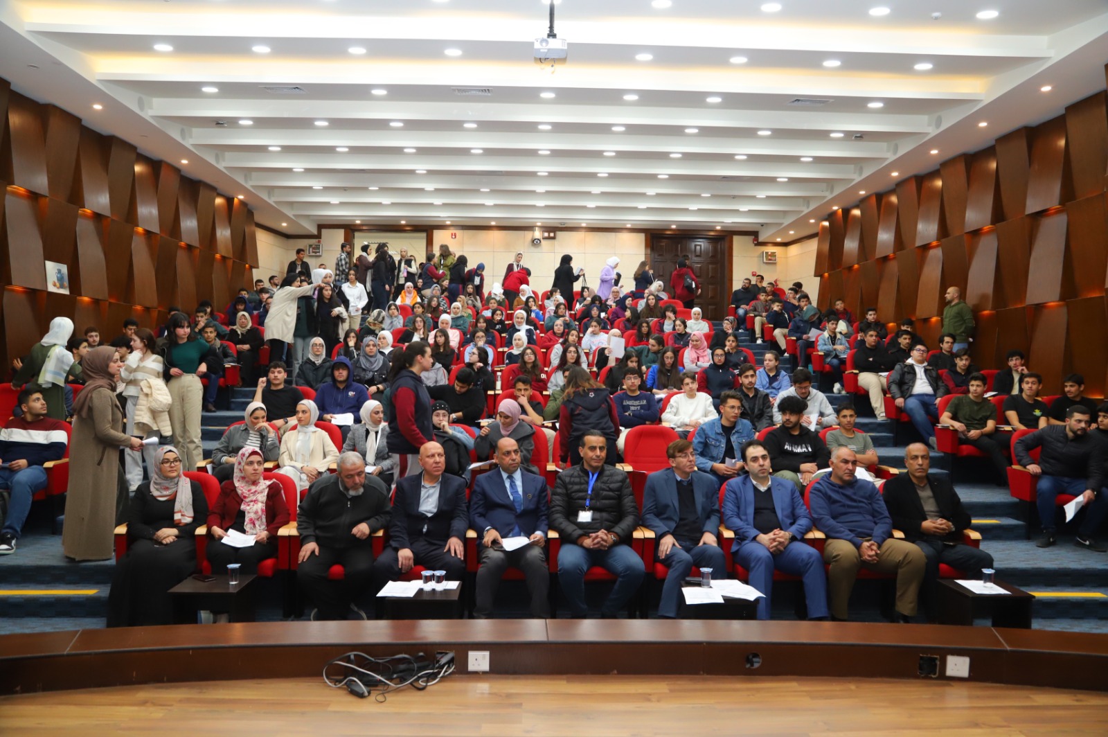 Madar Al-Saa Images 0.7429377721047519