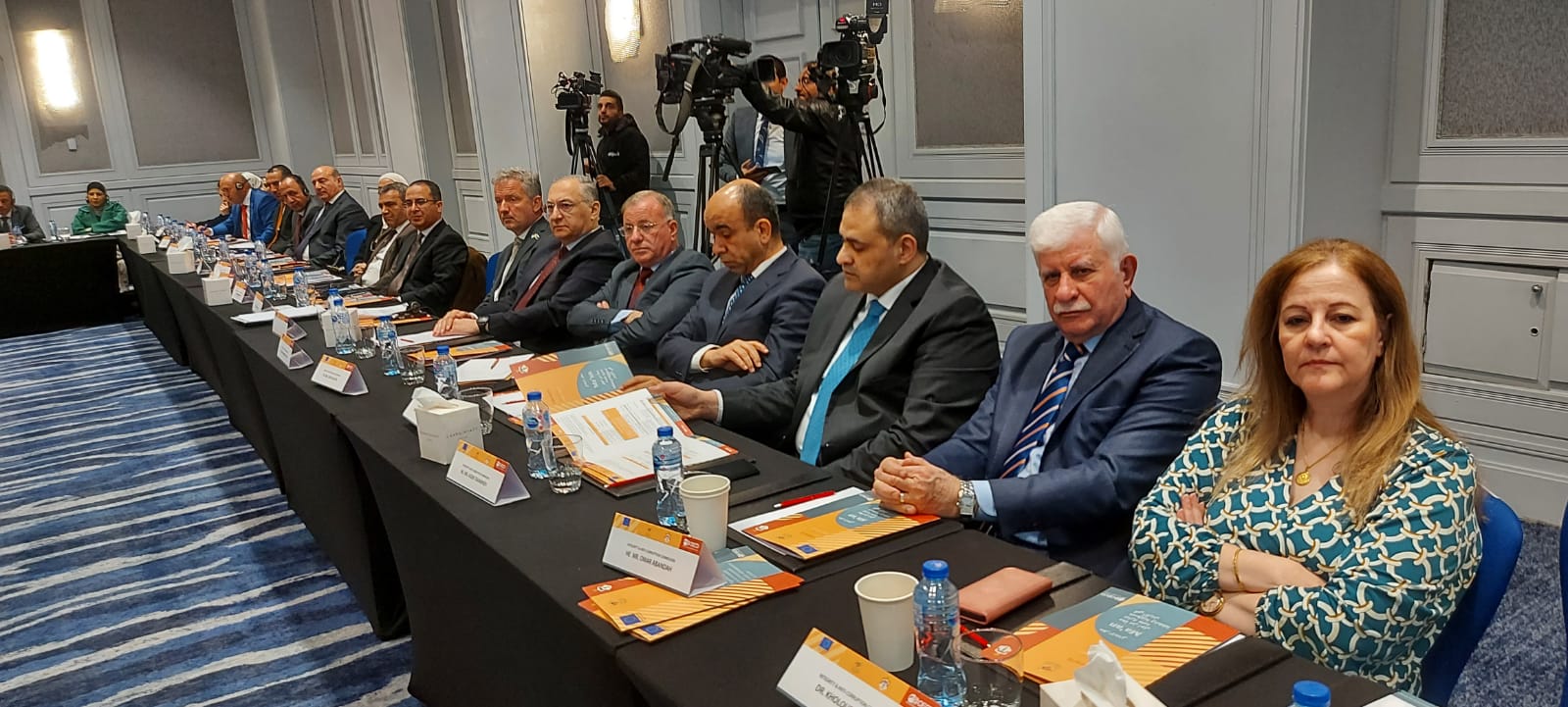 Madar Al-Saa Images 0.7517045626586518