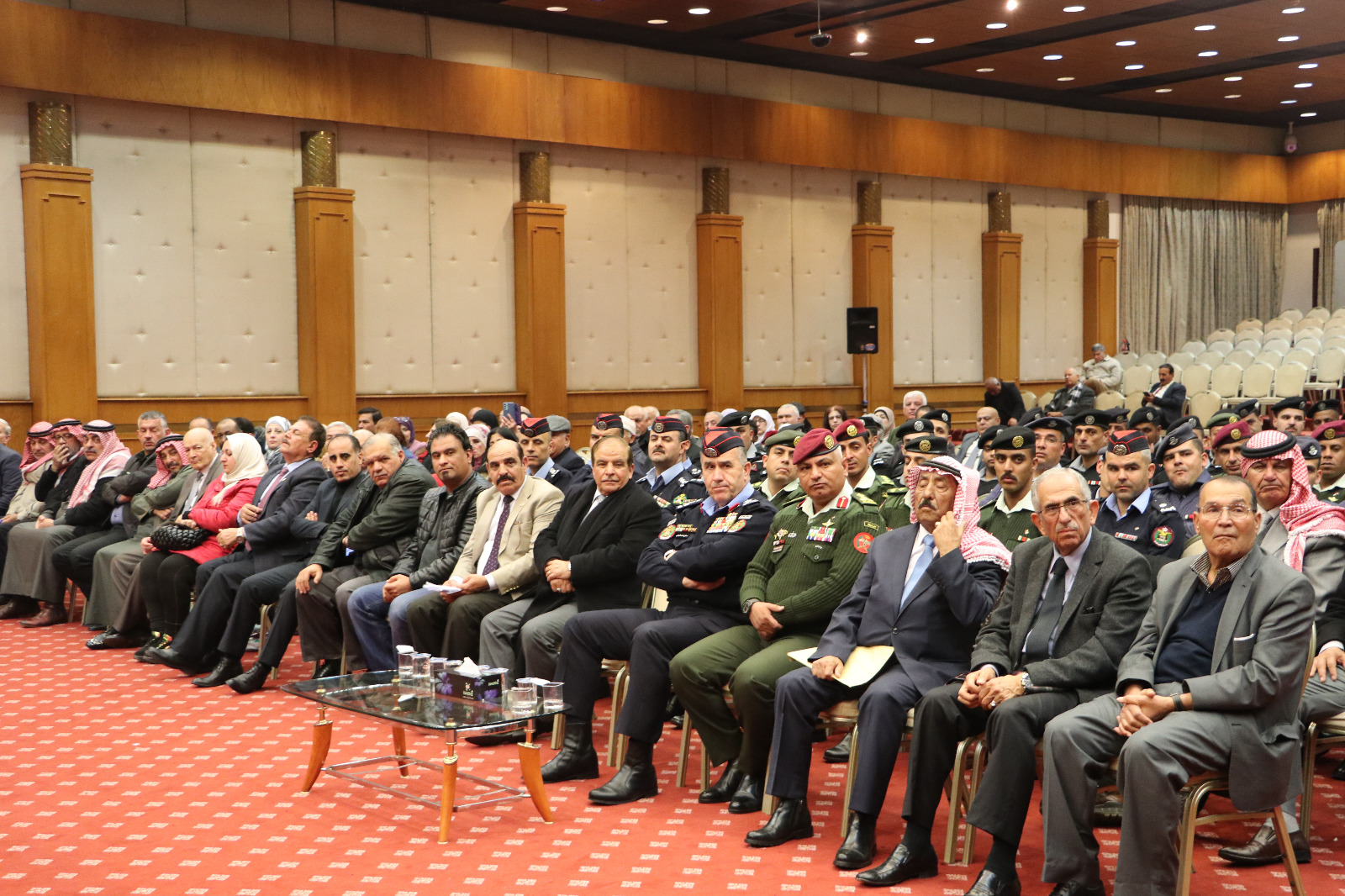 Madar Al-Saa Images 0.8235680363331281