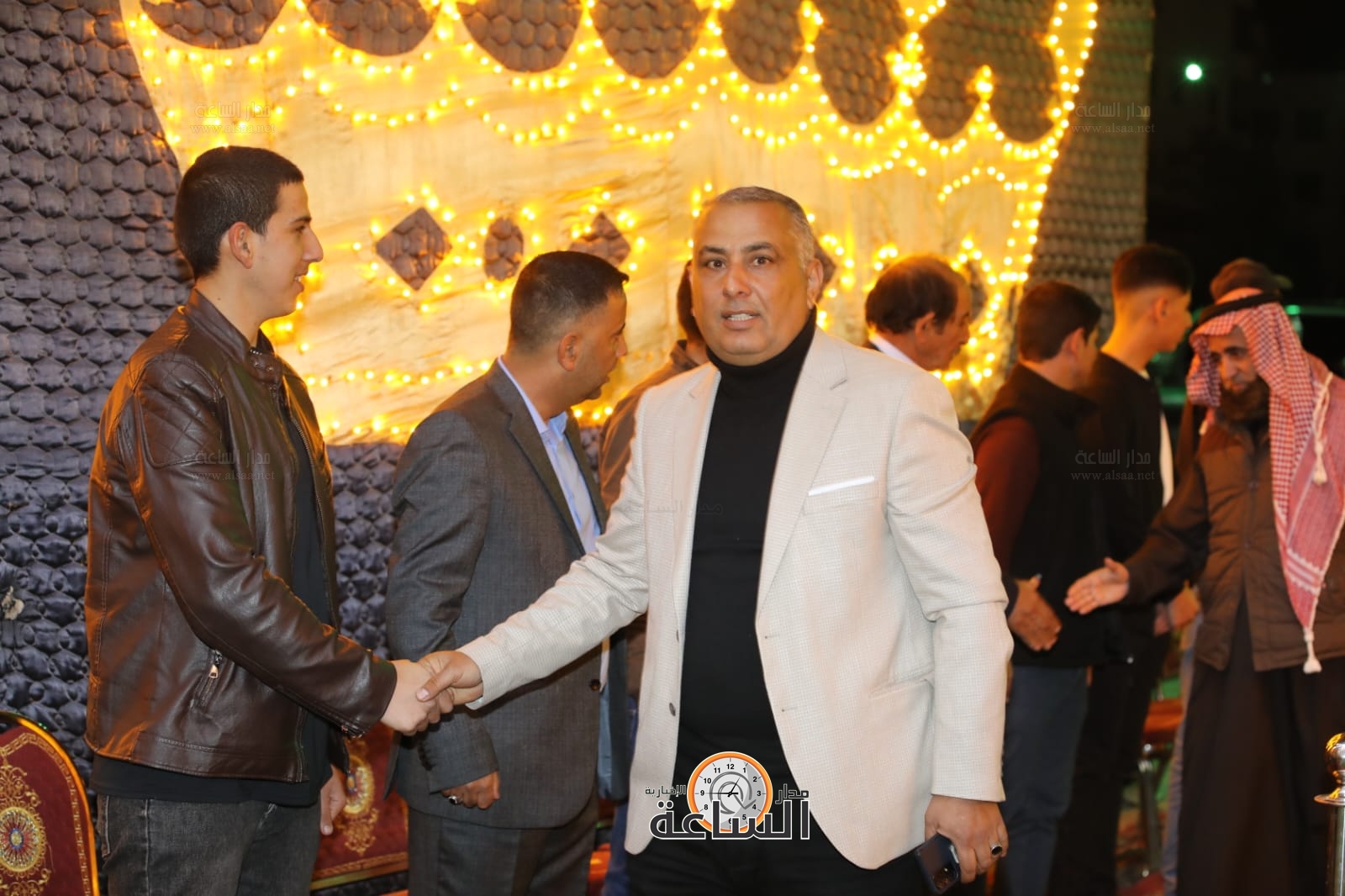 Madar Al-Saa Images 0.09250645471996055