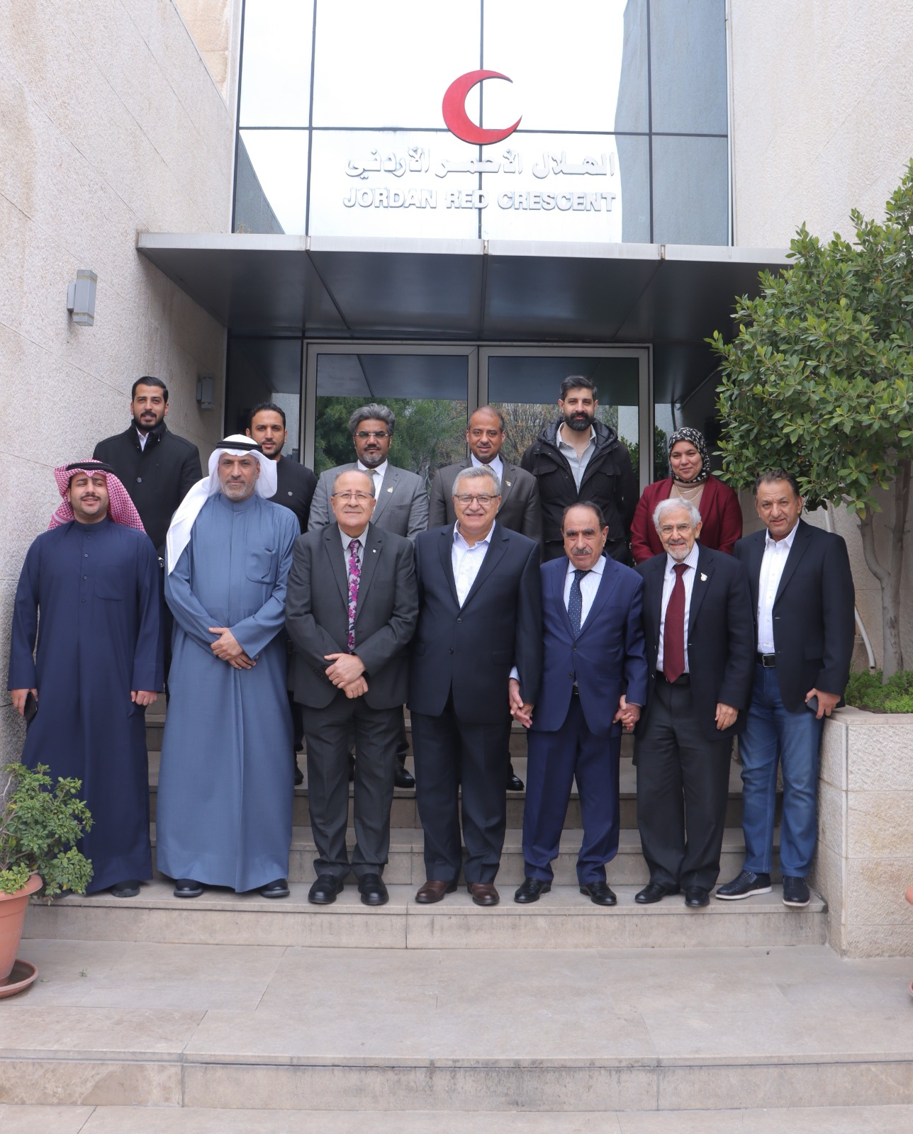 Madar Al-Saa Images 0.11122003143835157