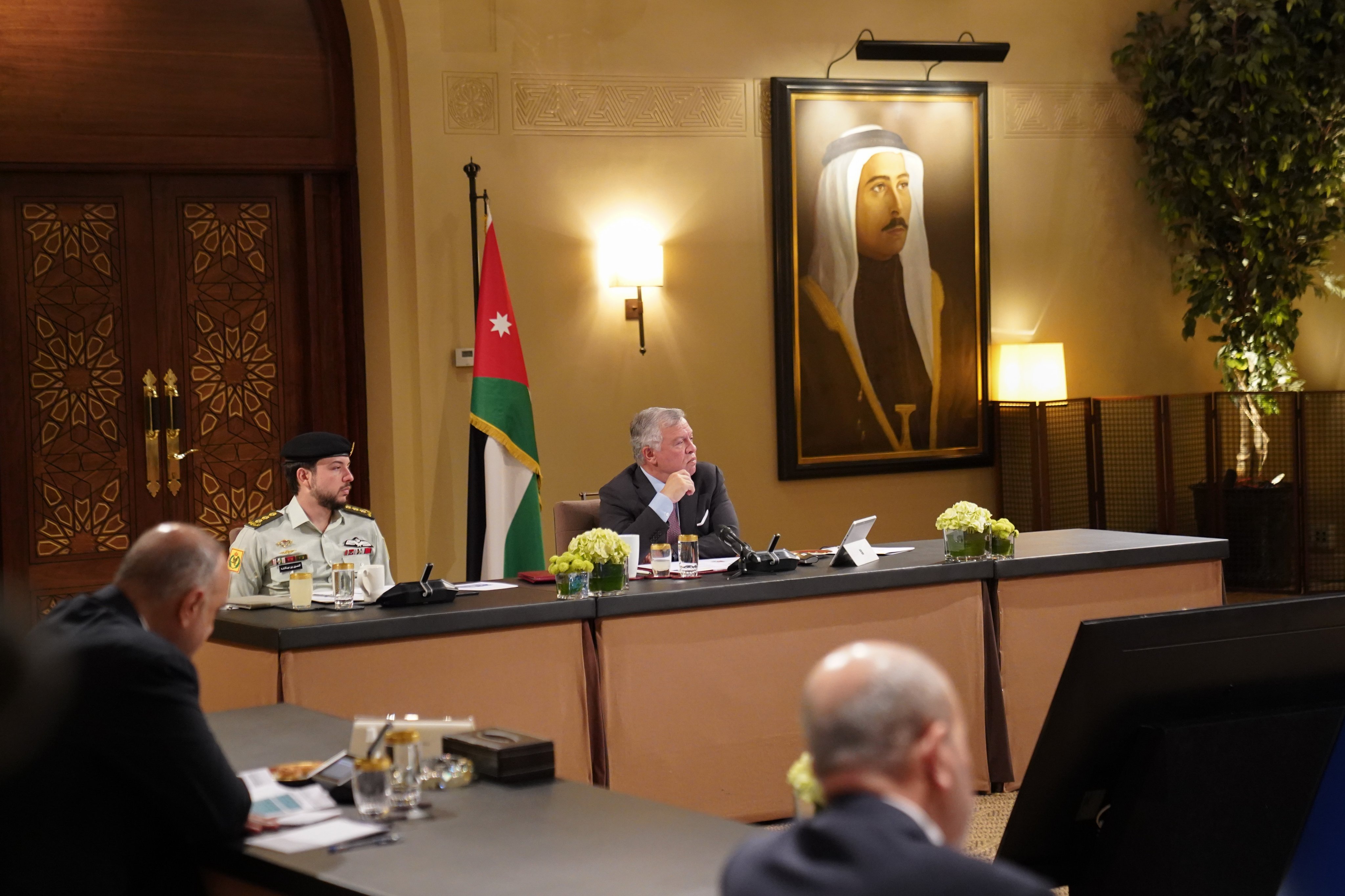 Madar Al-Saa Images 0.779618947045736