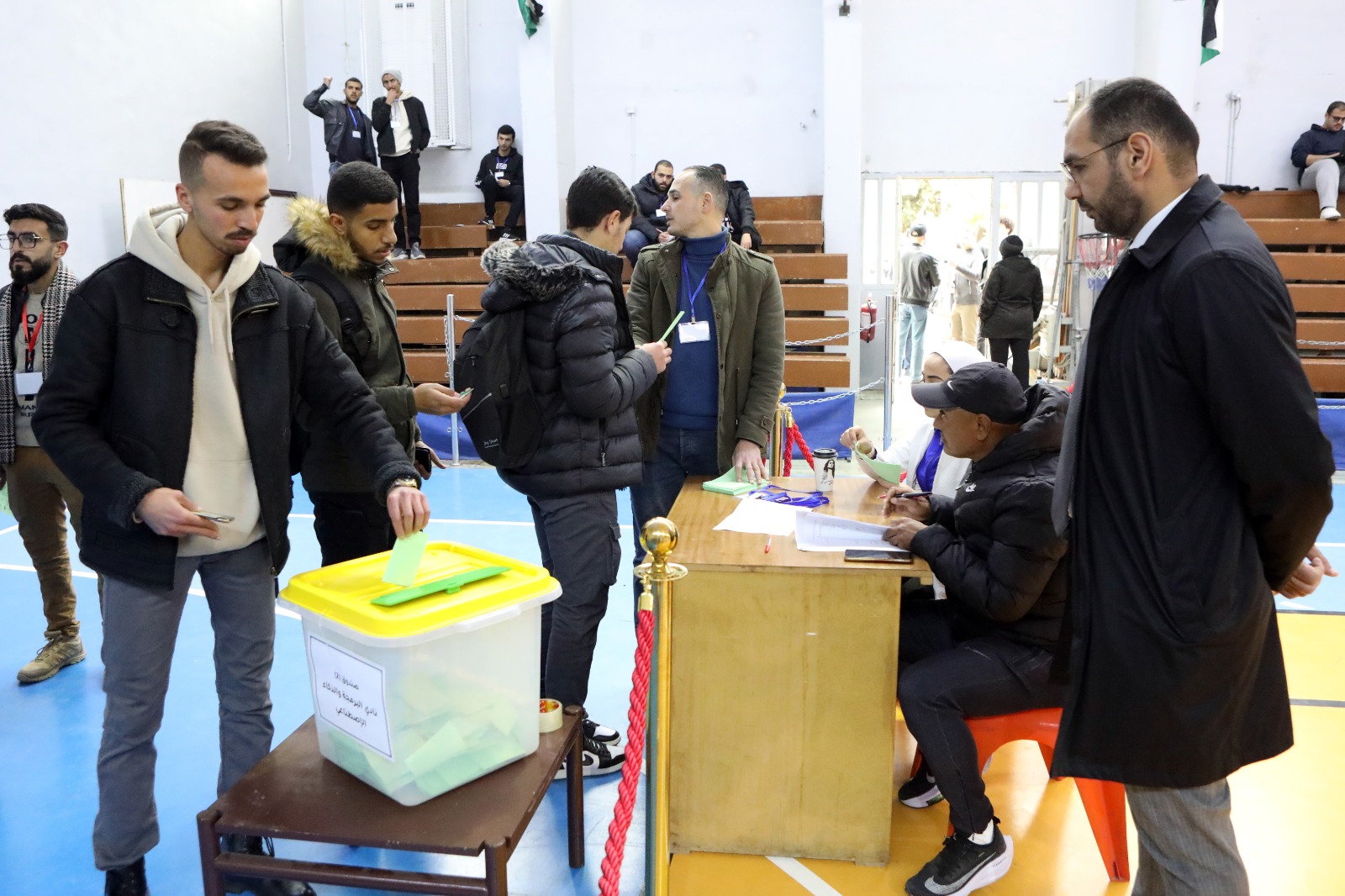 Madar Al-Saa Images 0.13952700060444956