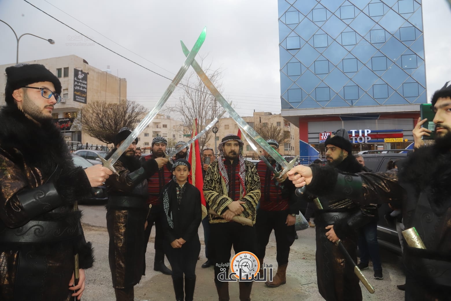 Madar Al-Saa Images 0.00748071568369113