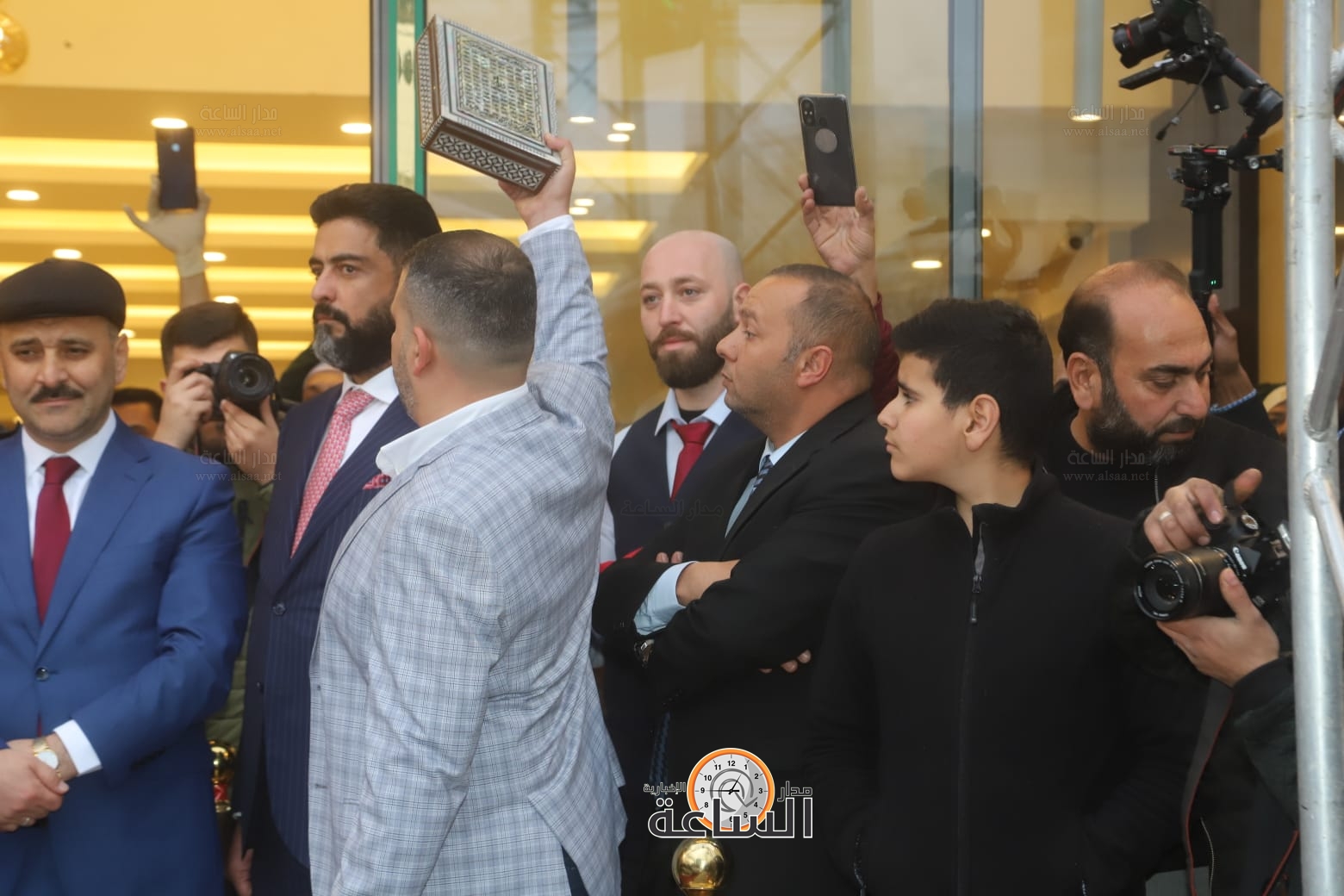 Madar Al-Saa Images 0.6246099549356418