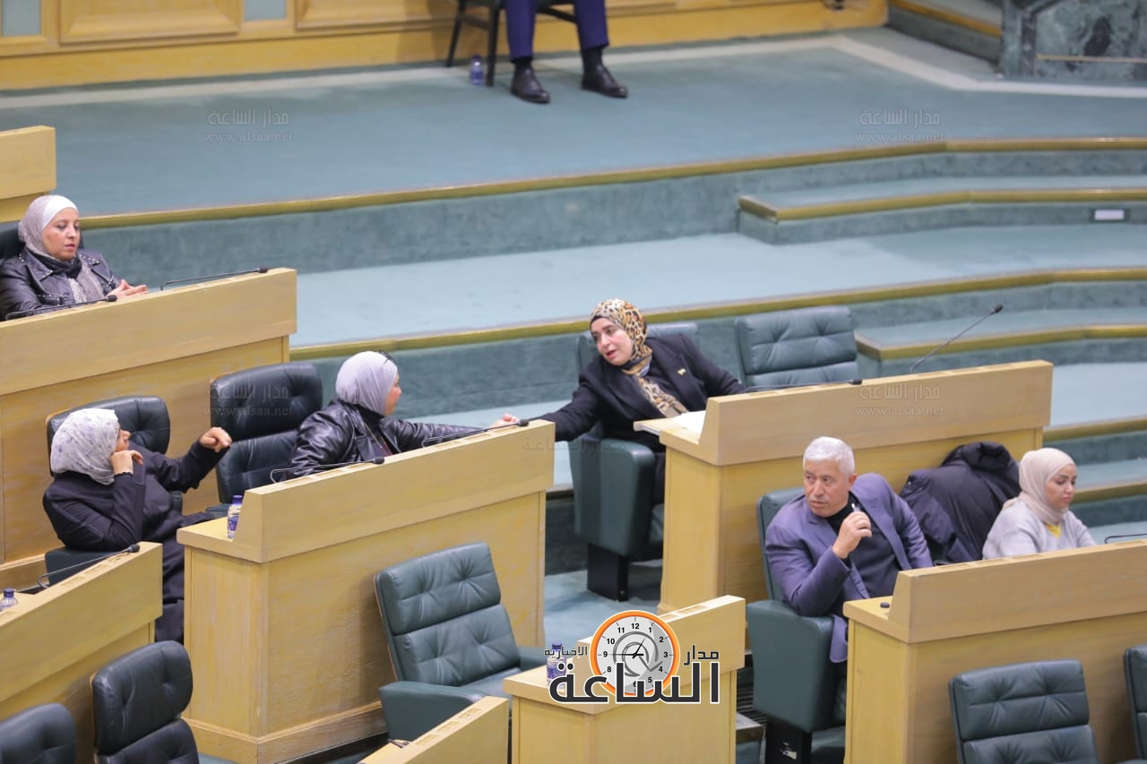 Madar Al-Saa Images 0.8805957555179873