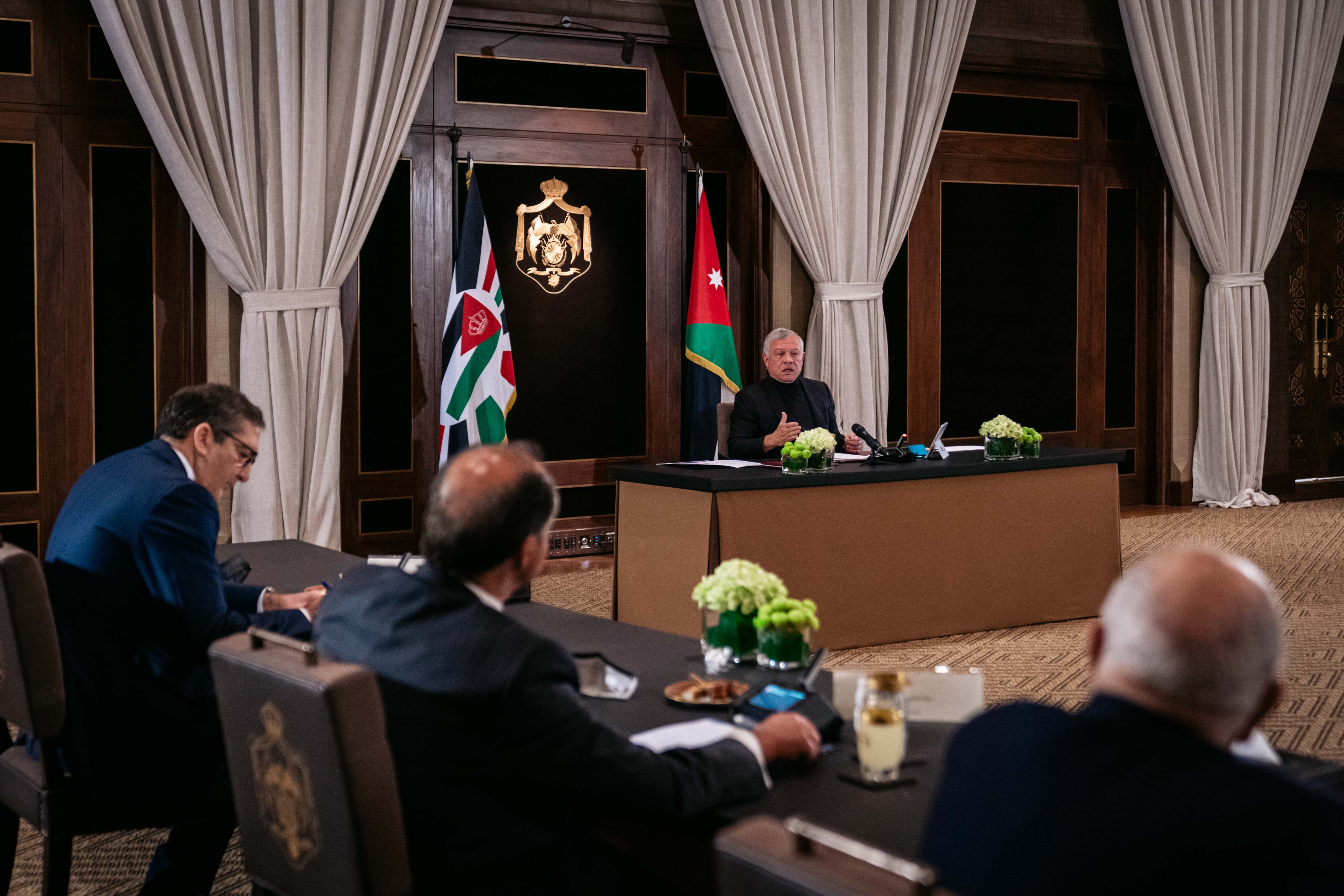 Madar Al-Saa Images 0.47035962698030387