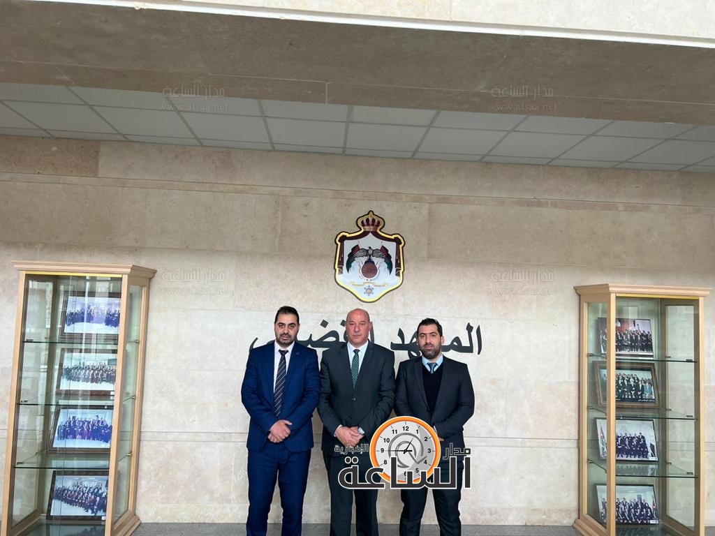 Madar Al-Saa Images 0.46006307399406876