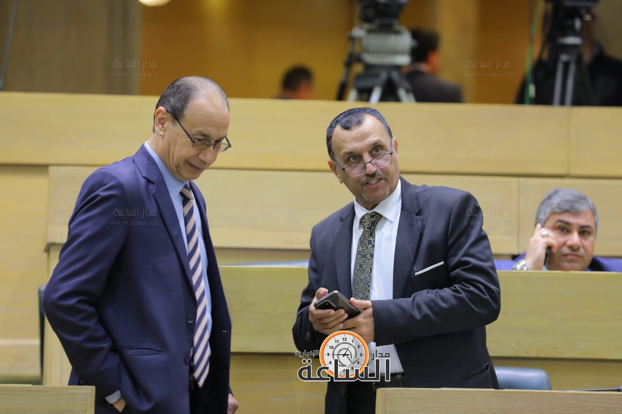 Madar Al-Saa Images 0.13736683659794524